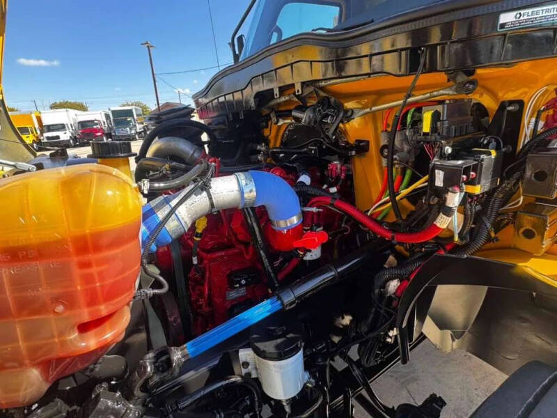 2020 International MV607