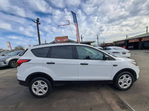 2019 Ford Escape S