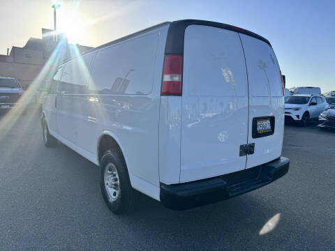 2018 Chevrolet Express 3500