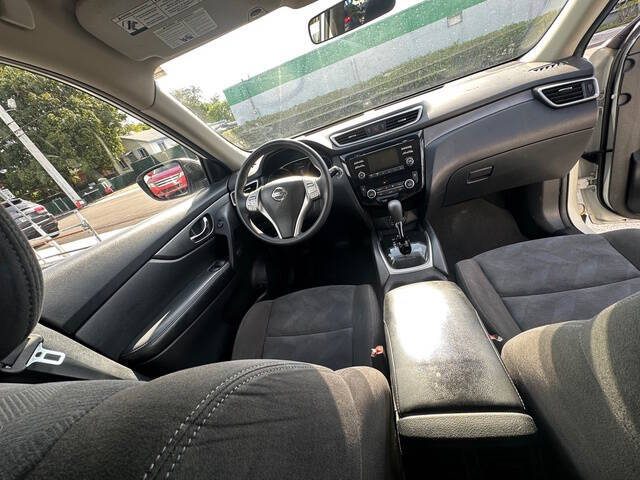 2015 Nissan Rogue SV