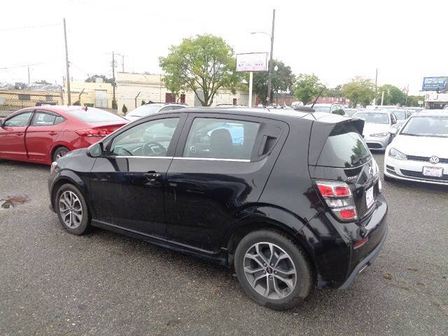 2019 Chevrolet Sonic LT Auto