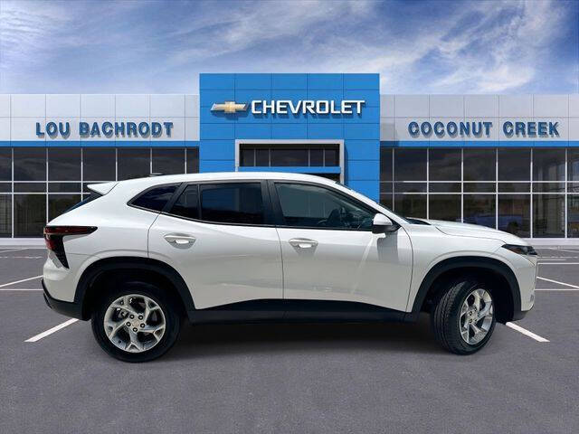 2025 Chevrolet Trax LS