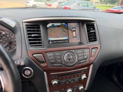 2020 Nissan Pathfinder Platinum
