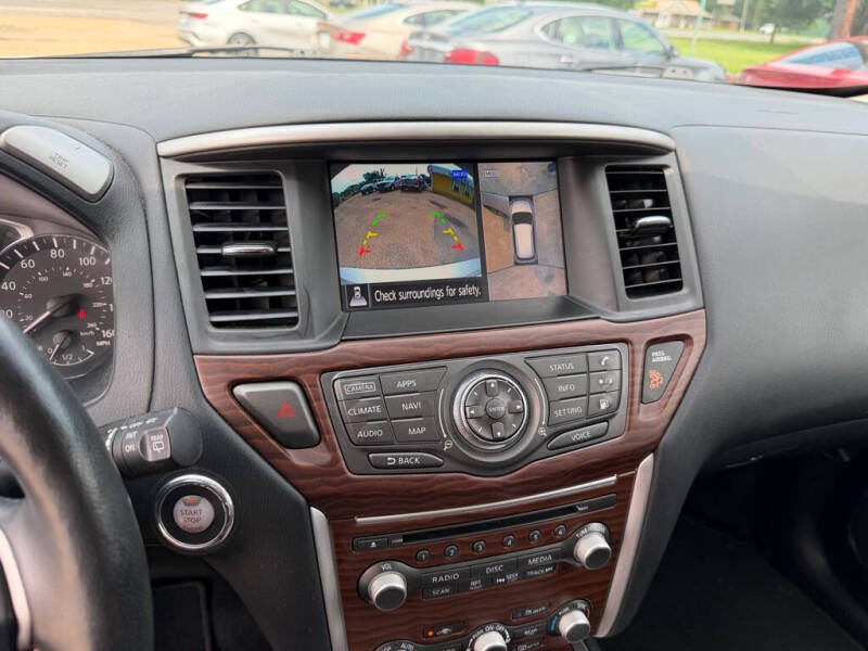 2020 Nissan Pathfinder Platinum