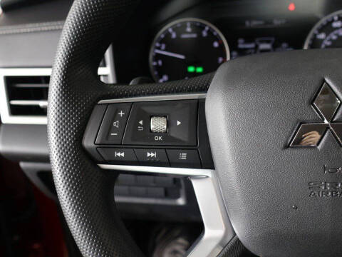 2026 Mitsubishi Outlander ES