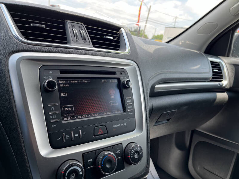 2015 GMC Acadia SLE-1