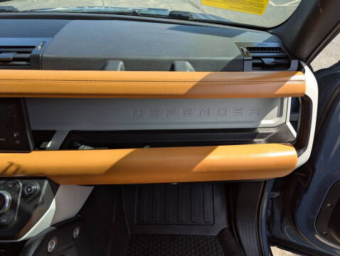 2024 Land Rover Defender 90 P300 S
