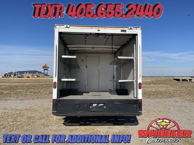 2022 Chevrolet Express 3500