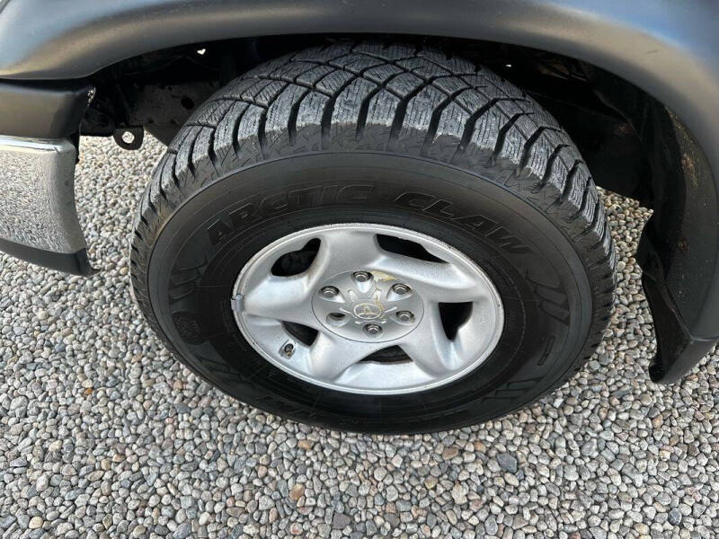 2002 Toyota Tundra SR5 V8