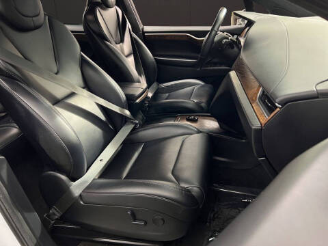 2020 Tesla Model X Long Range