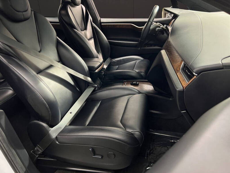 2020 Tesla Model X Long Range