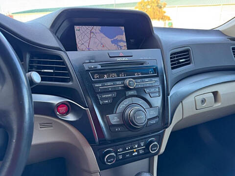 2014 Acura ILX 2.0L w/Tech