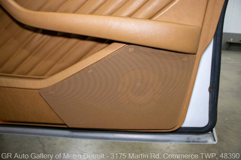 1991 Mercedes-Benz 560-Class 560 SEL