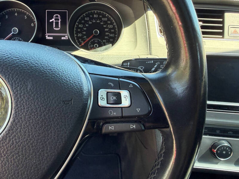 2017 Volkswagen Golf TSI S