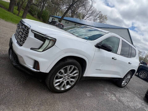 2024 GMC Acadia Denali