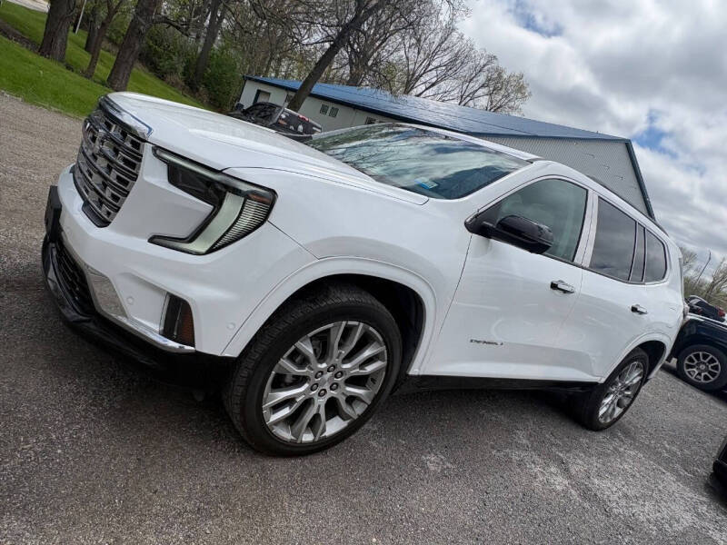 2024 GMC Acadia Denali