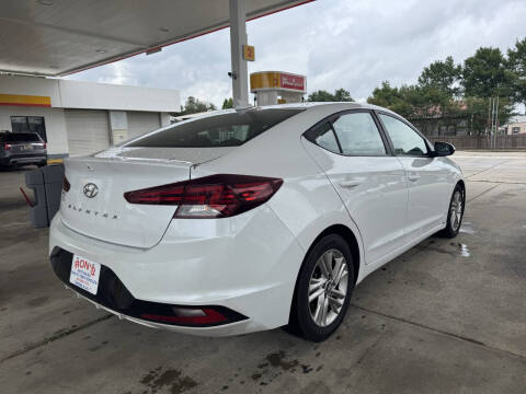 2019 Hyundai Elantra