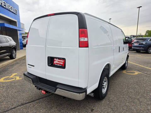 2025 Chevrolet Express 2500