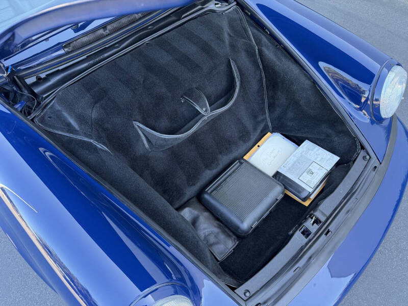 1990 Porsche 911 Carrera 4