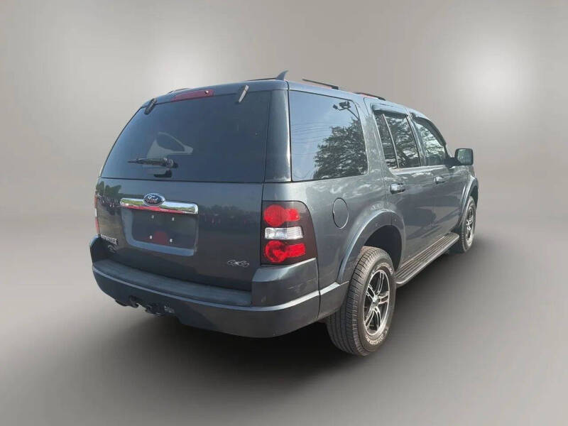 2010 Ford Explorer XLT