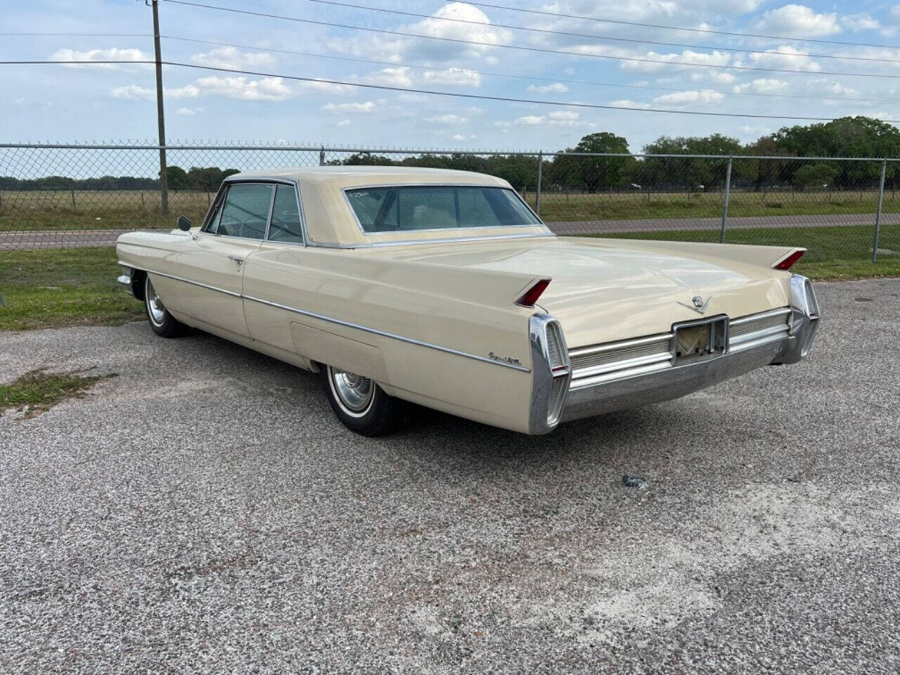 1964 Cadillac Coupe de Ville for sale at Memory Lane Classic Cars in Bushnell, FL