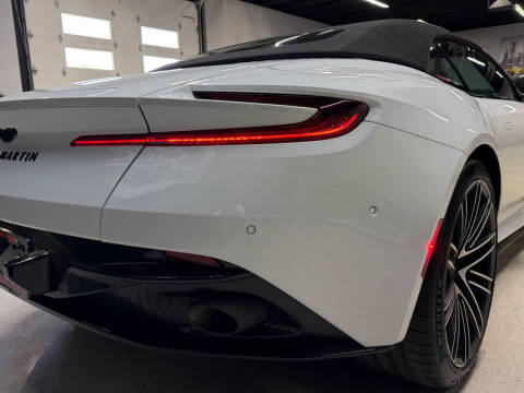 2024 Aston Martin DB12 Volante