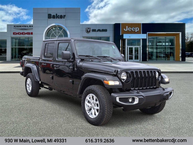 2023 Jeep Gladiator for sale at Betten Baker Chrysler Dodge Jeep Ram in Lowell MI