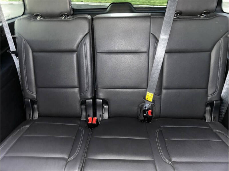 2022 Chevrolet Suburban LT