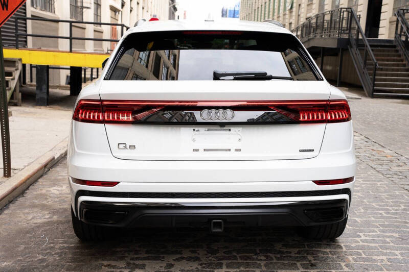 2020 Audi Q8 quattro Premium Plus 55 TFSI