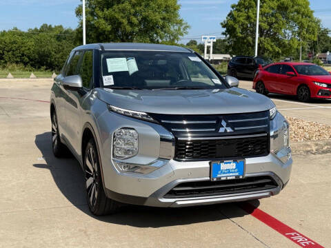 2025 Mitsubishi Outlander SE