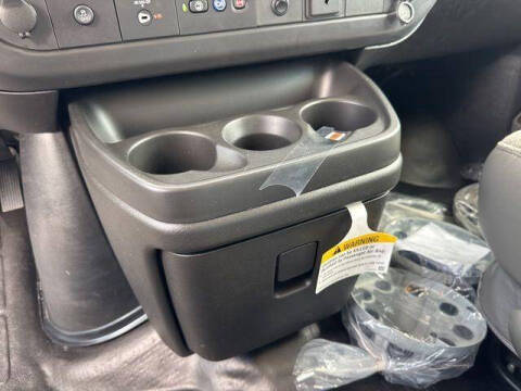 2025 GMC Savana 3500