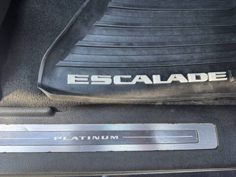 2016 Cadillac Escalade ESV Platinum
