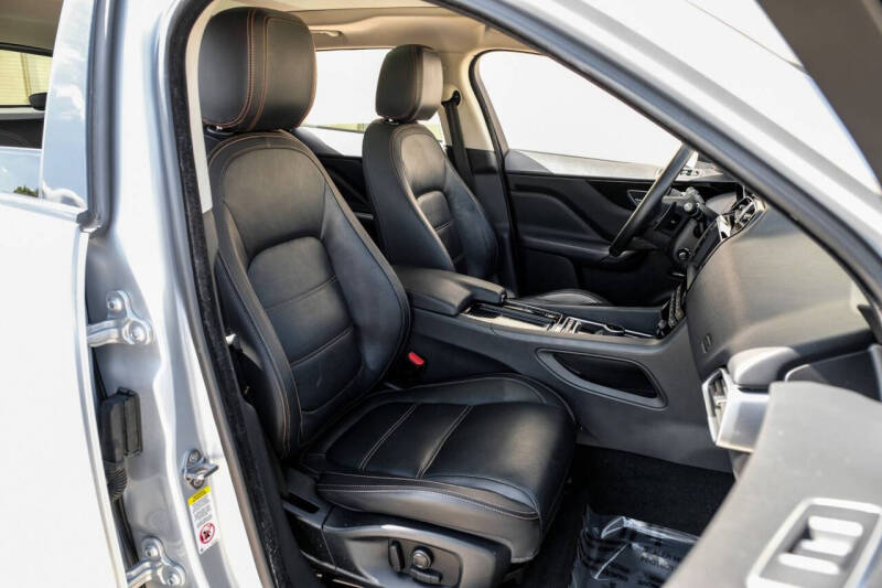2018 Jaguar F-PACE 25t Prestige