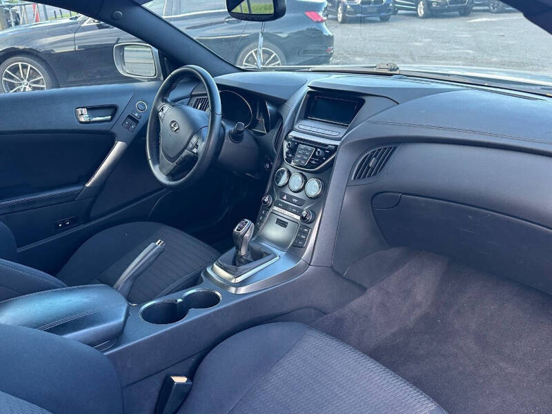 2016 Hyundai Genesis Coupe 3.8