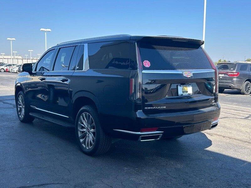 2023 Cadillac Escalade ESV Premium Luxury