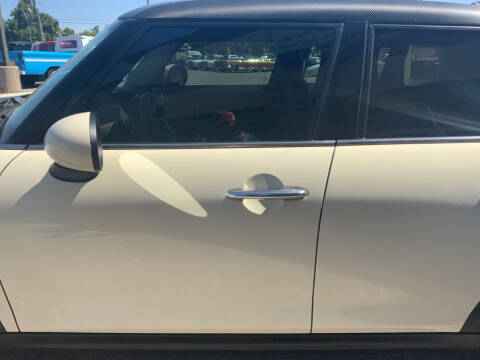 2017 MINI Hardtop 4 Door Cooper