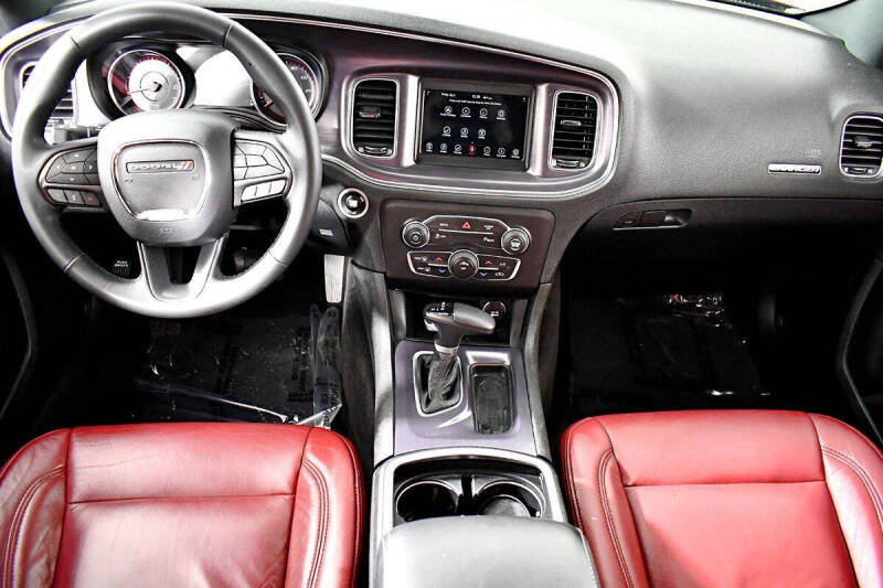 2018 Dodge Charger SXT