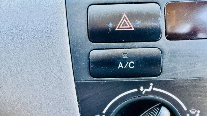 2006 Toyota Corolla LE