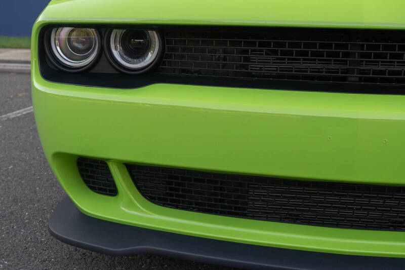 2015 Dodge Challenger SRT Hellcat