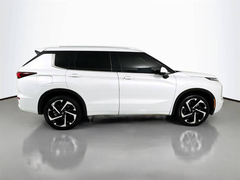 2023 Mitsubishi Outlander PHEV 40th Anniversary