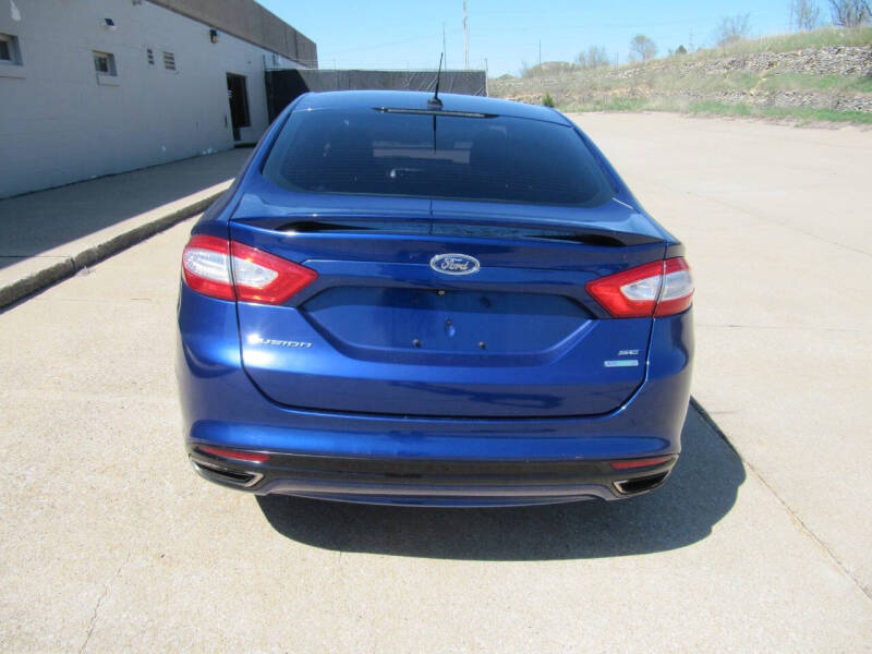 2015 Ford Fusion SE