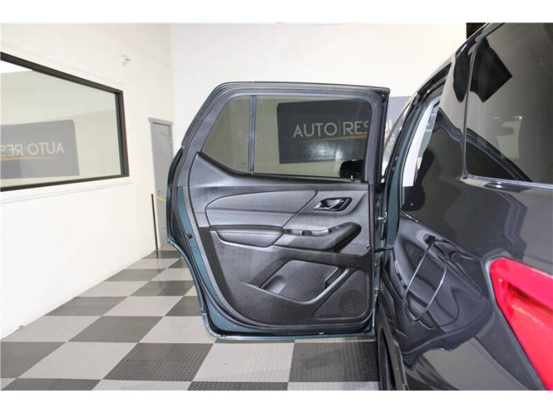 2021 Chevrolet Traverse LT Leather