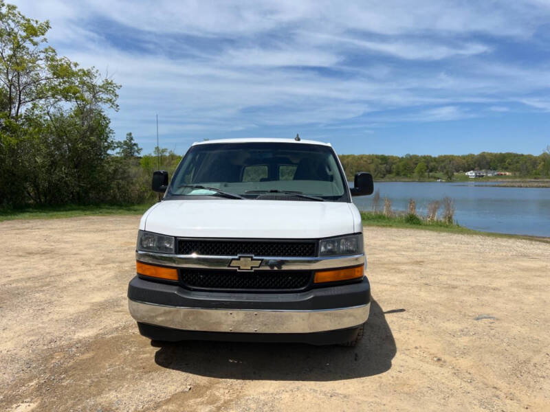 2017 Chevrolet Express LT 2500
