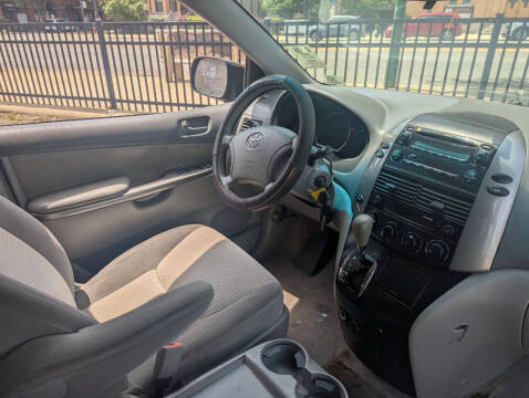 2009 Toyota Sienna LE 7-Passenger