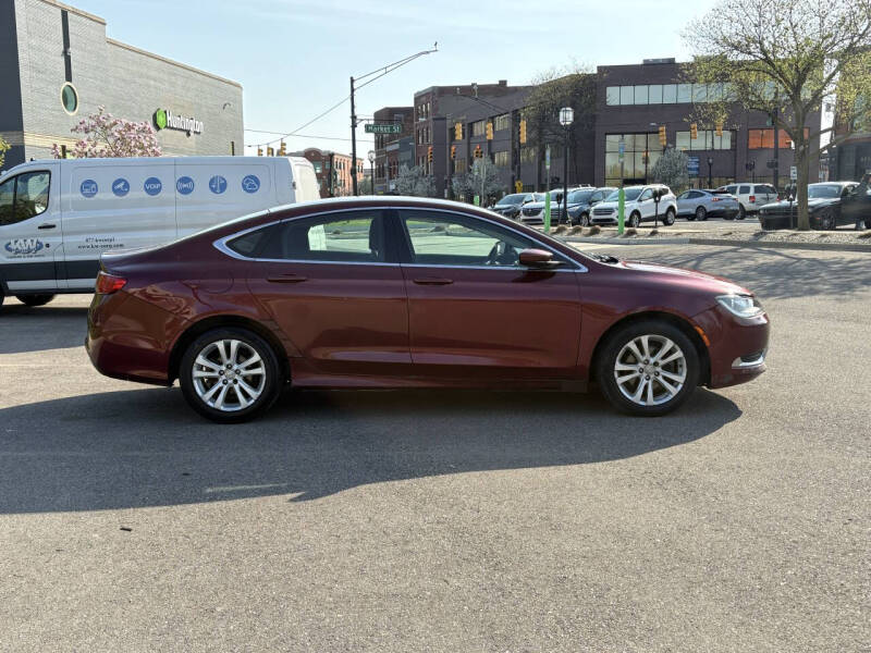 2015 Chrysler 200 Limited