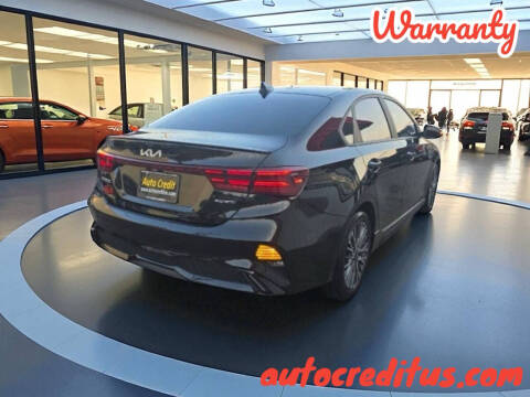 2022 Kia Forte GT Line