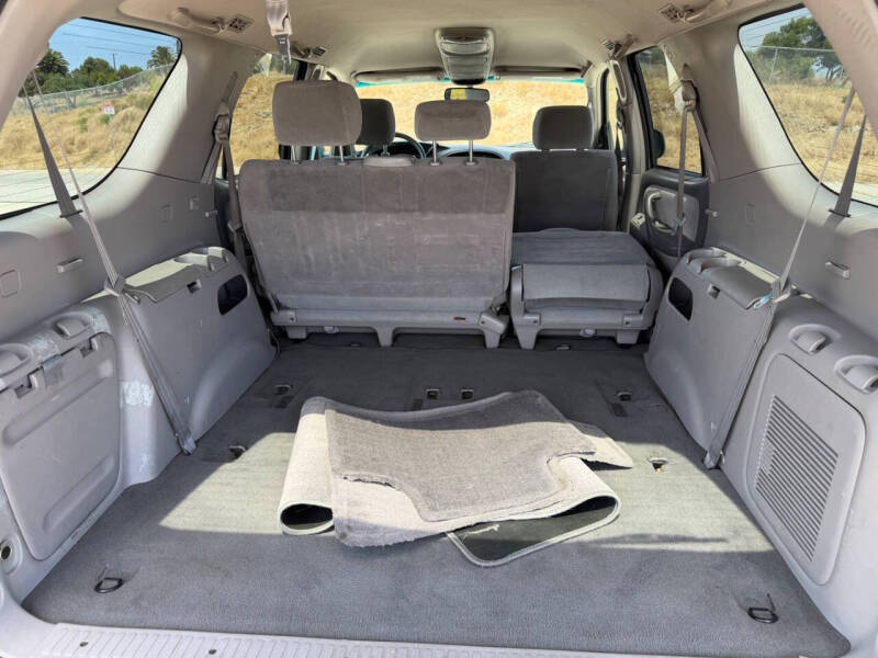 2006 Toyota Sequoia SR5