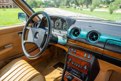 1982 Mercedes-Benz 300-Class 300 CD