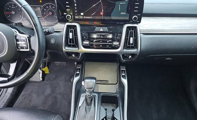 2022 Kia Sorento X-Line EX