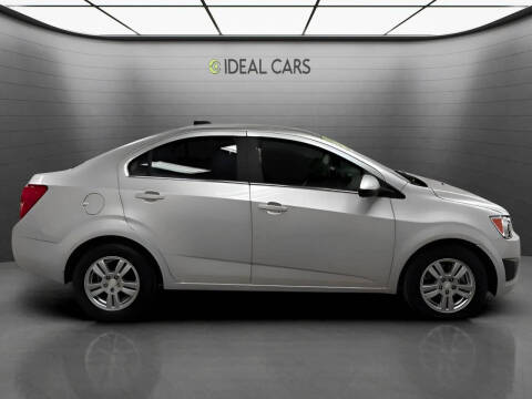 2016 Chevrolet Sonic LT Auto